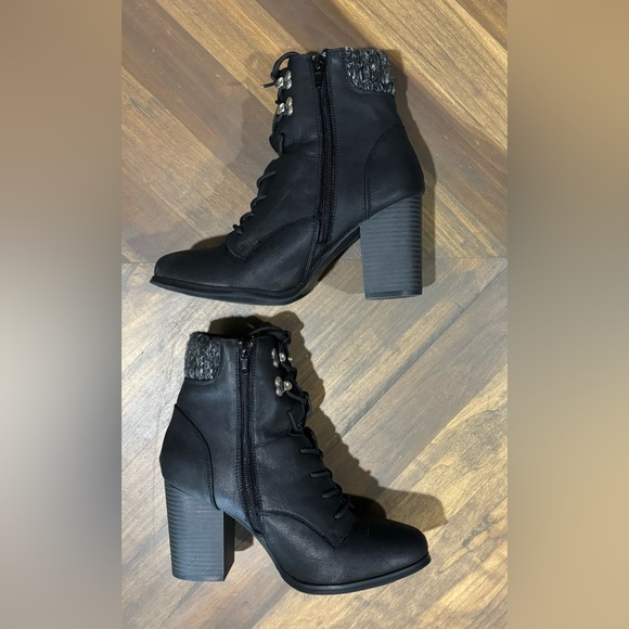 Xoxo Women's Magalin Sweater Trim Hiker Booties Women's Shoes Size 7.5M - Picture 6 of 10